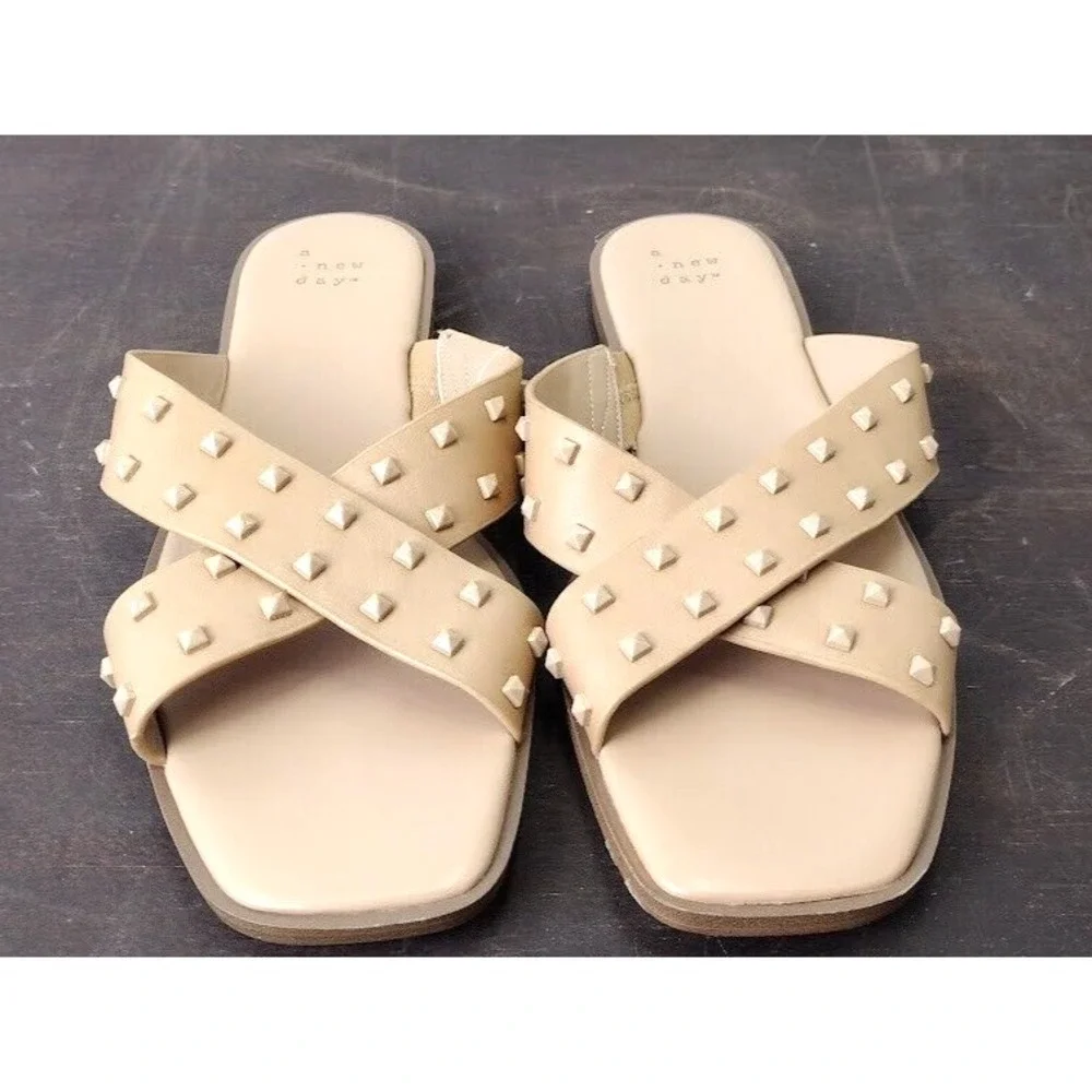 A New Day Women Tan Studded Crossover Strap Flat Sandals Size 9.5